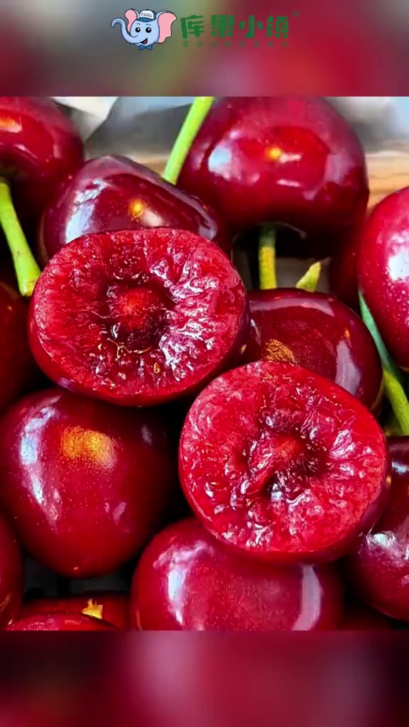 #美早樱桃
🍒颜值与口感双在线💯
红如玛瑙有光泽✨
果肉脆嫩饱满，一口爆汁💦
大