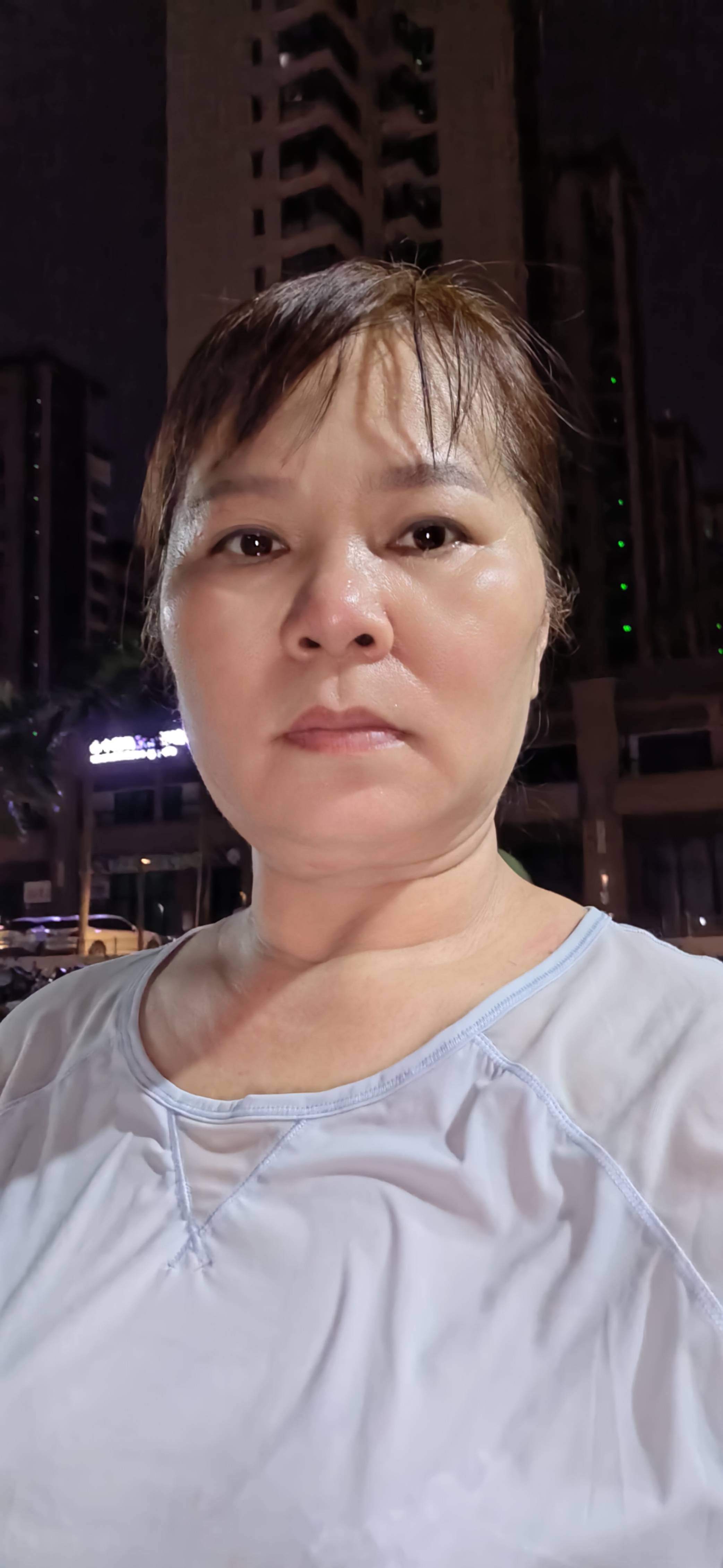 大家好，我是韦桃，来自海南省三亚市吉阳区，
我来水果名片了，期待认识更多水果行业