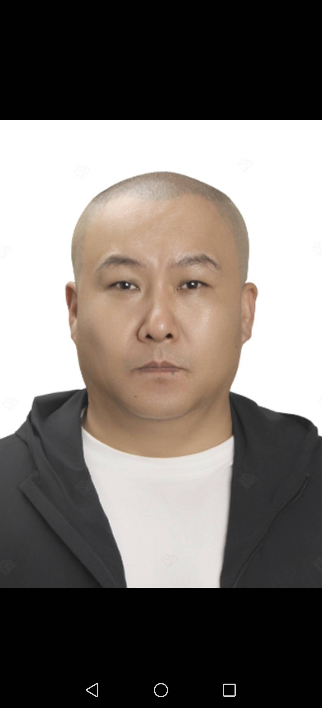 大家好，我是郑伟，来自河北省秦皇岛市海港区，
我来水果名片了，期待认识更多水果行