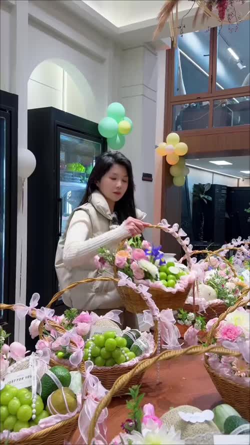 第一次做的果篮，竟然都这么好看#水果#果篮#水果礼盒#杨小果#水果美学